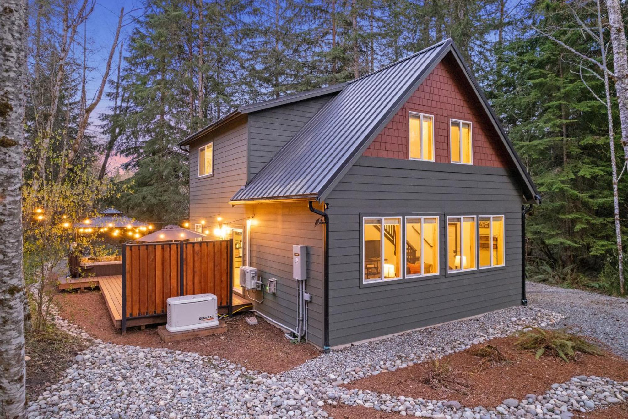 Hikers Haven With Hot Tub - Near Mt Rainier! Villa Ashford Exterior photo